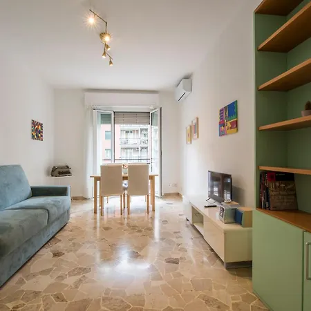 Lägenhet Bocconi Smart Flat