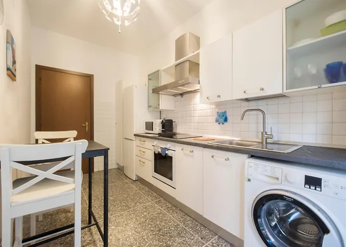 Lägenhet Bocconi Smart Flat *